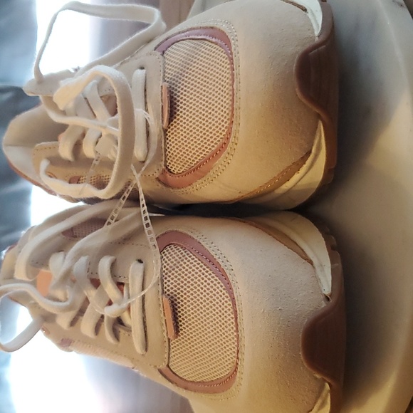 Madewell Sneakers - Picture 6 of 8